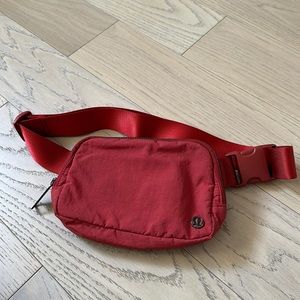 Lululemon belt bag